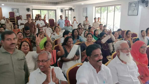 Kerala election results 2026: UDF dominates with 100+ leads, NDA shrinks to one