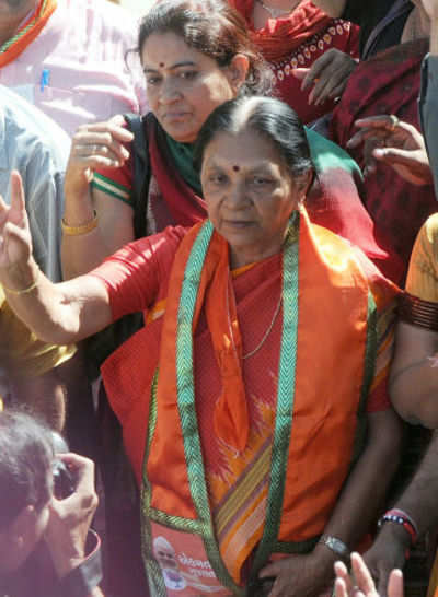 Anandiben Patel to be new Gujarat CM