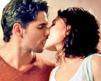 Jacqueline Fernandez, Sidharth Malhotra on their uncensored kiss