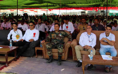 Jammu & Kashmir: Army organises education, employment seminar