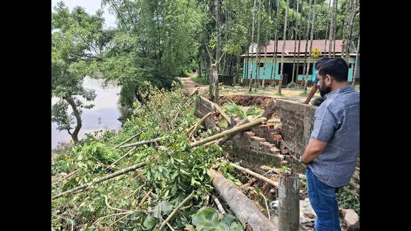 River erosion swallows roads & agri land threatens homes in Barak Valley