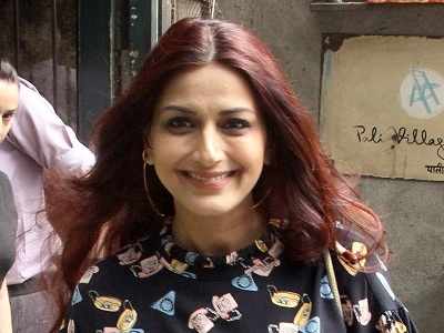 Sonali Bendre diagnosed with high-grade cancer; thanks friends and family for 'love and support'