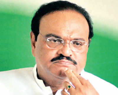 Court allows Bhujbal to cast ballot in presidential poll