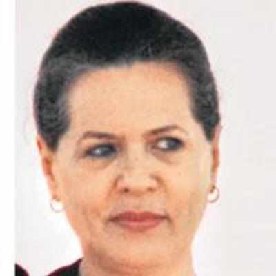 Sonia wants Mulayam sacked