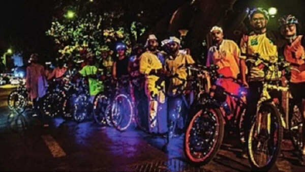 Cyclists light up Diwali with Khar-Bandra ride to push for green cause