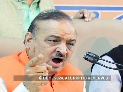 BJP MLA hurls objectionable word at AAP Muslim MLA in Delhi assembly