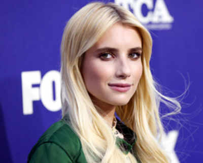 Emma Roberts back with former fiance?