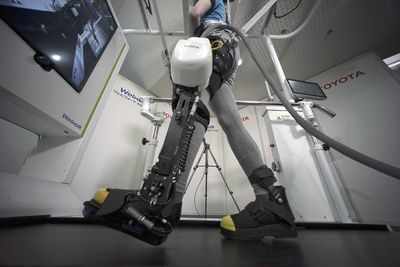 A robotic leg brace to help paralysed people walk