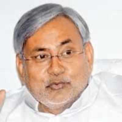 Angry Nitish returns flood relief money to Gujarat