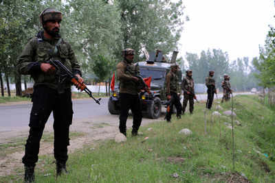 Kashmir’s most wanted terrorist Lashkar-e-Taiba Commander Abu Dujana escapes from security net