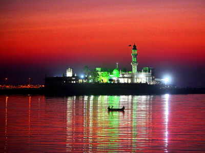 Haji Ali Dargah set to get Rs 35 crore facelift with wider road, garden