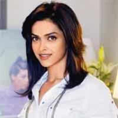 Sonam refuses to work with Deepika