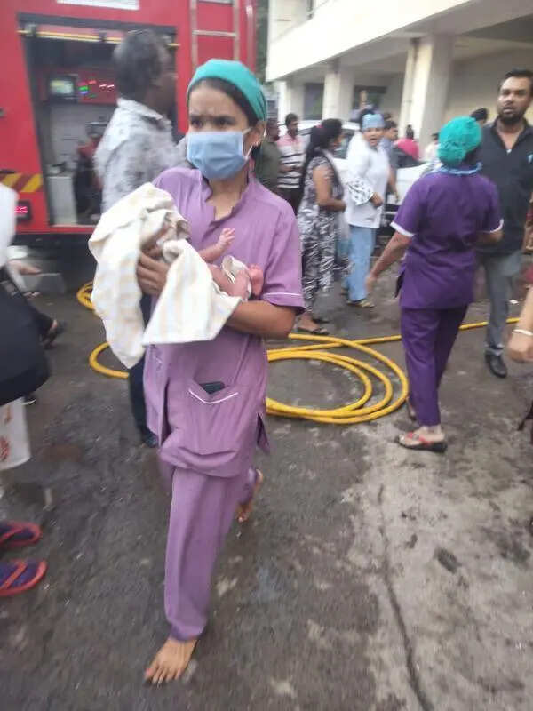 Fire breaks out in basement parking of commercial complex in Nashik, prompting evacuation