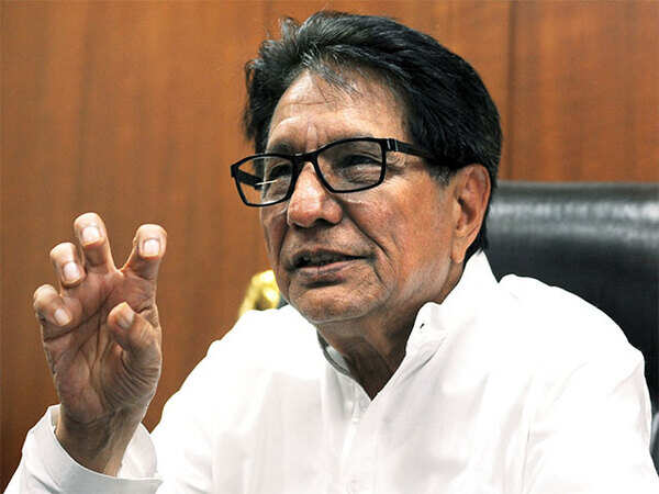 Samajwadi Party's Ram Gopal Yadav, Shivpal Yadav fight over alliance with Ajit Singh’s Rashtriya Lok Dal