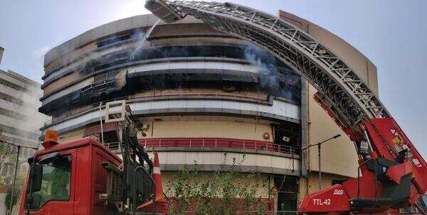 Nagpur: Massive fire in Dawa Bazaar building, 60 shops gutted