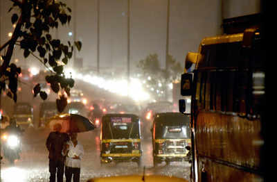 Mumbai Rains Live Updates: Heavy rains lash Mumbai; waterlogging in many areas