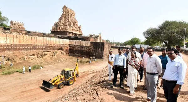 Moat restoration around Big Temple and Thanjavur town on track