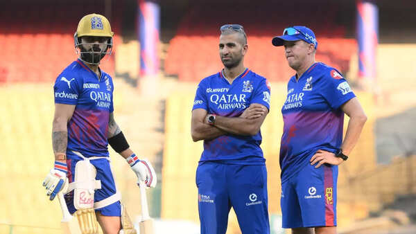 Mo Bobat, Andy Flower 'asked Virat Kohli to be a bit more aggressive', reveals Ex-RCB star