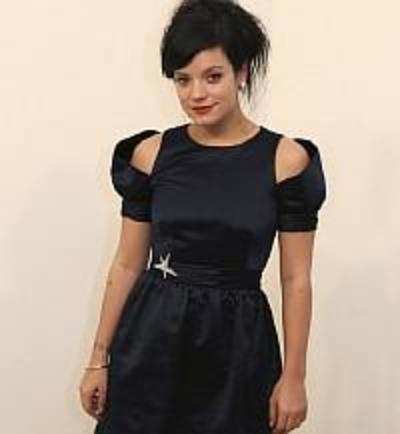 Lily Allen to stay single for two years