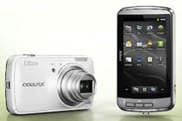Review: Nikon S800c