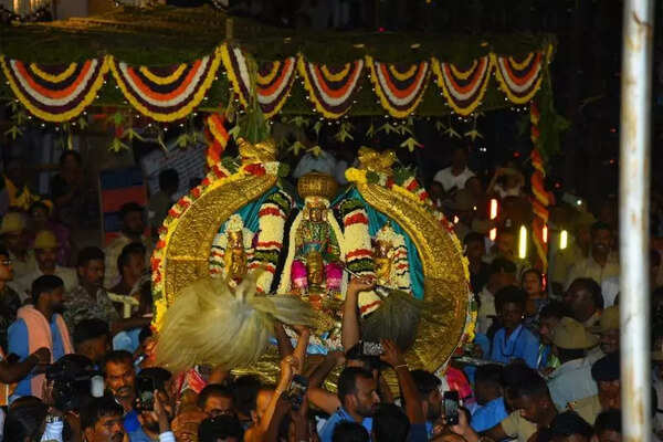 Melukote gears up for Vairamudi Brahmotsava on March 28
