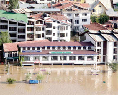 Rising water levels in North Kashmir worrying: Omar