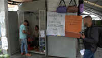 Venezuelans adopt recycling to make ends meet 