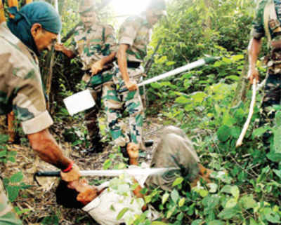 6 killed in 4th phase of Bengal panchayat poll