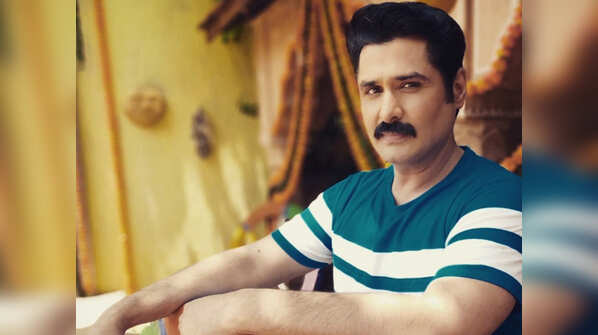 Pankit Thakker, Aapki Nazron Ne Samjha