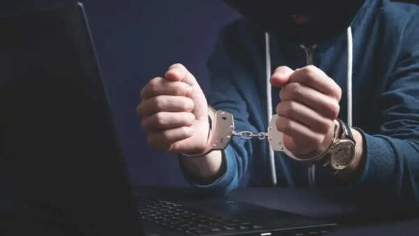 Cuncolim woman loses Rs 2 lakh to cyber fraudsters posing as Delhi Police, Google officials