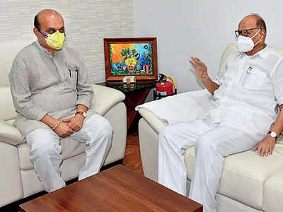 Karnataka Chief Minister Basavaraja Bommai, NCP Chief Sharad Pawar hold talks on water issues