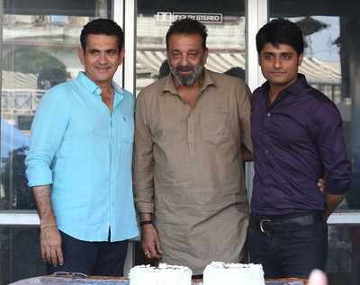 Bhoomi: Sanjay Dutt gets emotional on the final day of shoot