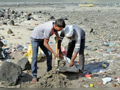 Illegal sand mining at Mahim Causeway