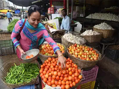 Covid, Cholera fallout: In hunt for customers, two street vendors ‘wok’ it out