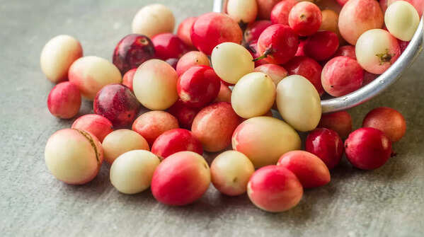 Karonda (Bengal Currant)