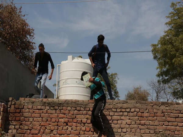 First day of Class 12 exams: Chit gangs return, bolder this time