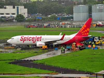 SpiceJet hires 500 Jet Airways employees, including 100 pilots