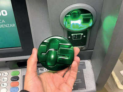 Techie gets skimmed at ATM