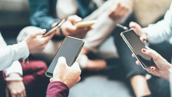India’s smartphone market faces double-digit slump over rising RAM costs: Reports