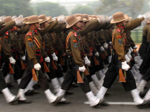 Paucity of central budget may force soldiers to buy uniforms on their own