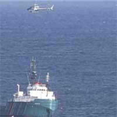 Alert cops call in Navy helicopter to chase suspicious speedboat'¦