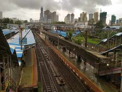 Soon, pick up your online orders from railway stations in Mumbai, Thane