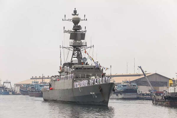 US submarine sinks Iranian warship; 87 bodies found, 32 sailors rescued by Sri Lankan Navy