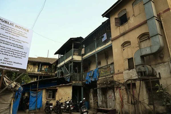Mumbai Metropolitan Region Development Authority issues eviction notice to Haji Noorani Chawl residents, will raze structure on April 29 to clear path for Sewri-Worli Elevated Corridor project