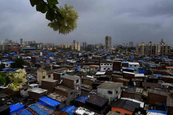 Vacate before rains: Notice to 7 Dharavi slum settlements in Mumbai