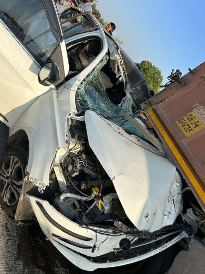 Maharashtra News Updates: Two dead, one injured in collision between ...