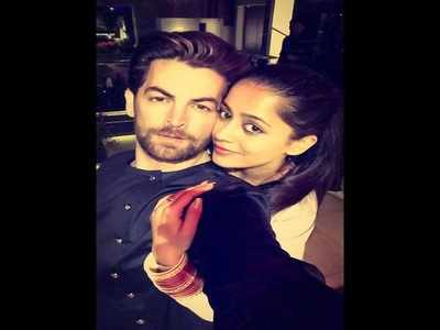 Neil Nitin Mukesh shares an endearing selfie with wife