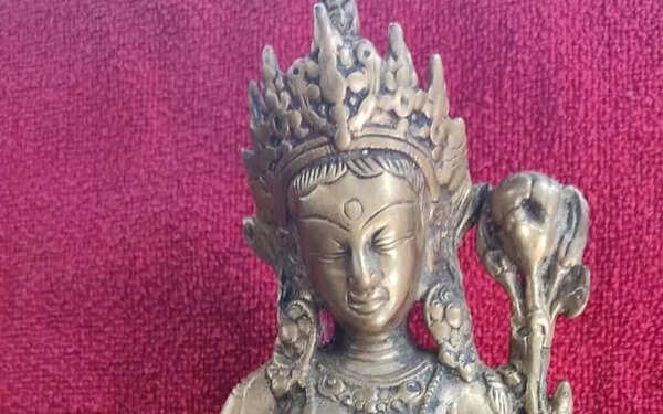 Tamil Nadu: 2 centuries-old idols seized, 1 held