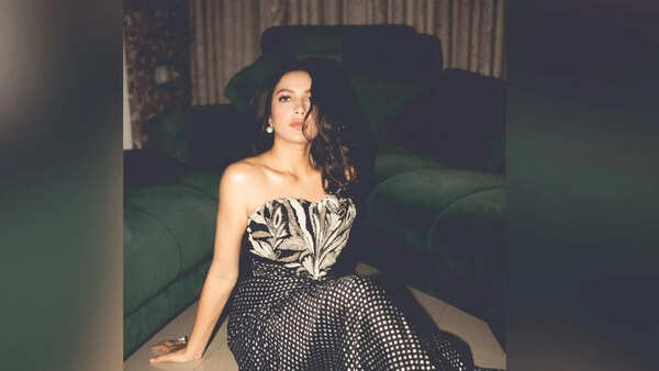 Subhashree Ganguly turns heads in a stunning monochrome look; fans can't get enough