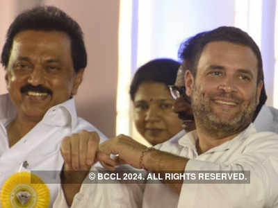 DMK-Congress seal pact for 2019 Lok Sabha polls; Congress to contest nine seats in Tamil Nadu